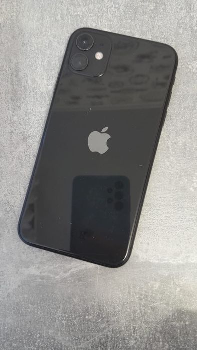 Продам в хоршем сосотянии iPhone 11