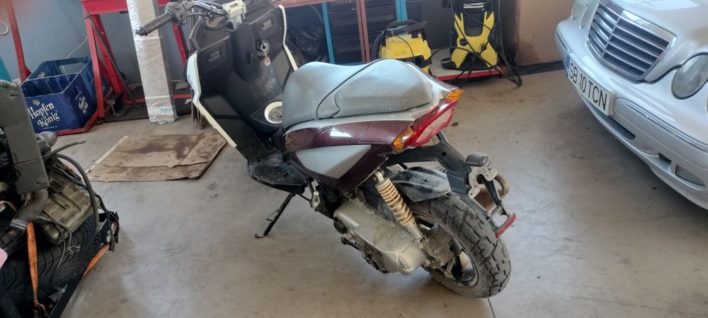 Vând benelli x49 2009