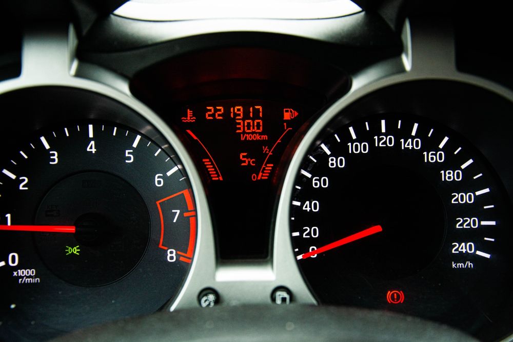 Nissan Juke 1,6 benzină, F15