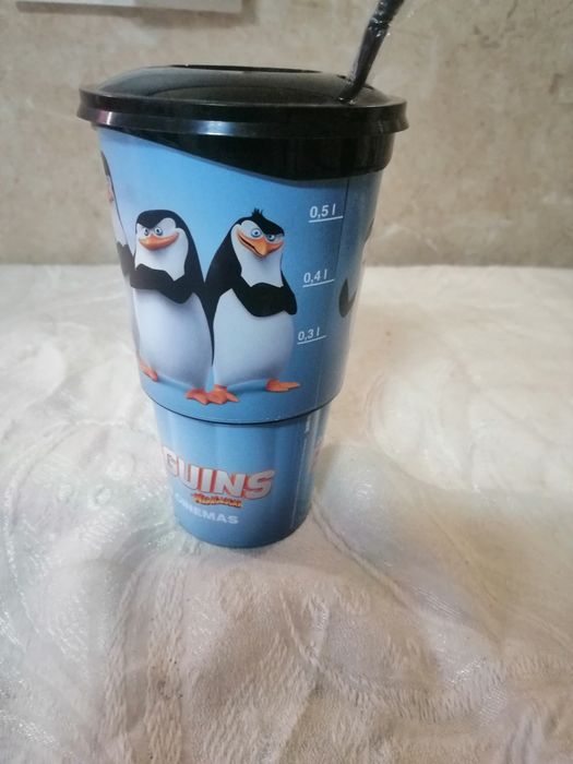 Фен чаша,, Пингвините от Мадагаскар,, - пластмаса за многокр. употреба