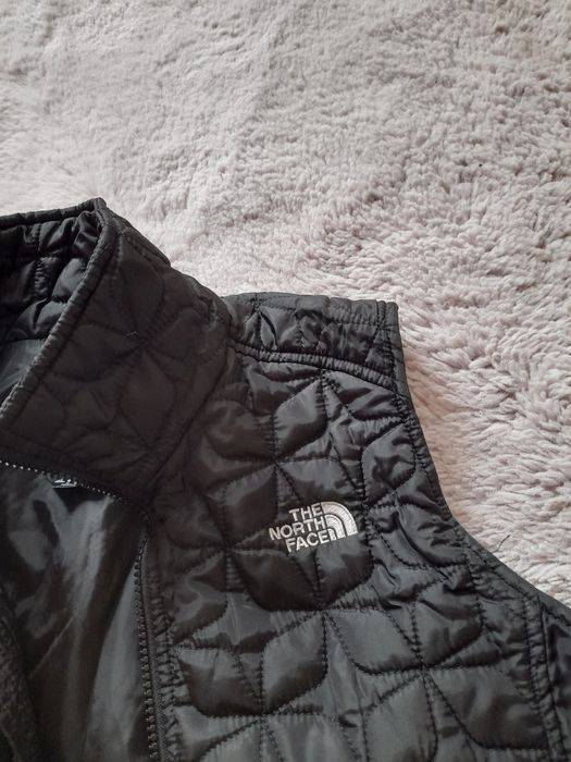 The north face дамски елек M размер.