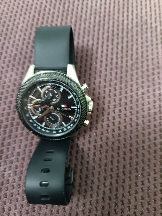 Vind ceas Tommy funcționează impecabil