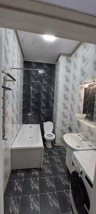 Срочно! 2 хонали квартира сотилади.