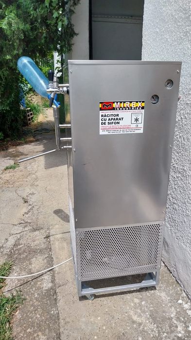 Vând sifonarie /mașina profesională de produs apa carbogazoasa (sifon)