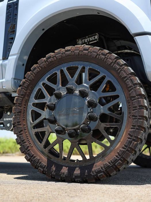 Ford F-450 Super Duty Platinum Custom 2026