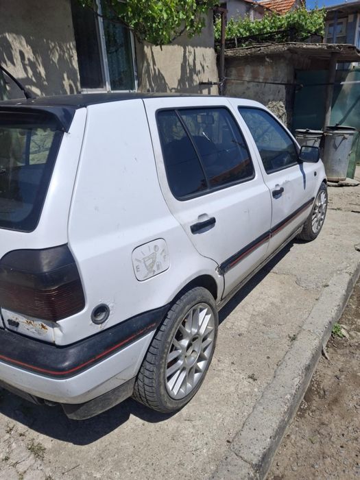 Фолцваген голф 3