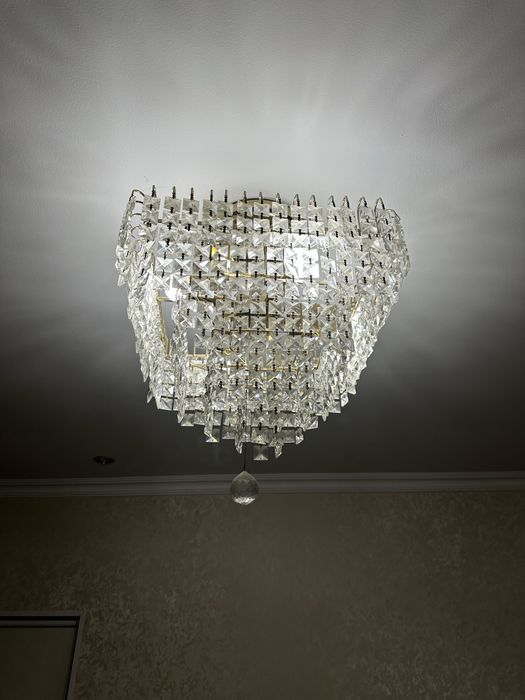 Продам люстру 10000тг 2шт