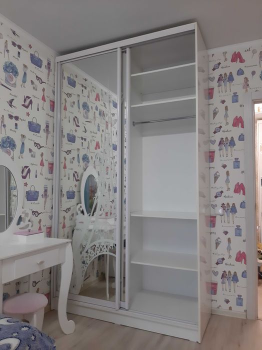 Продам б/у детскую мебель