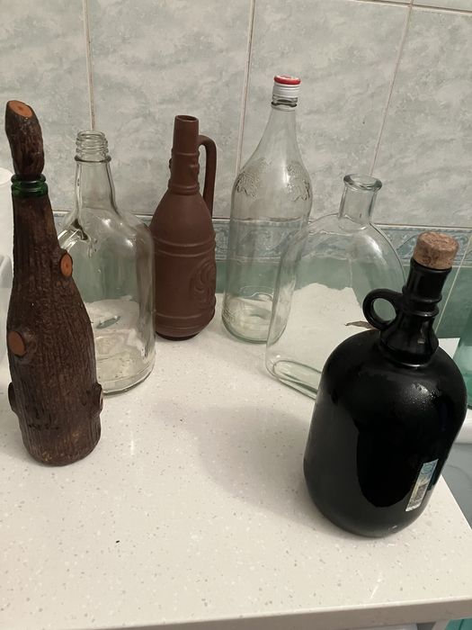 Бутылки стеклянные