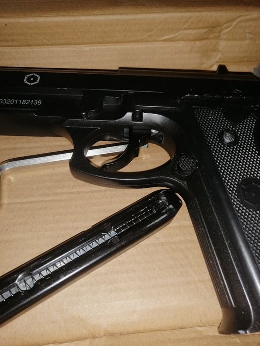 Cybergun pt92 pistol airsoft putere 4jouli