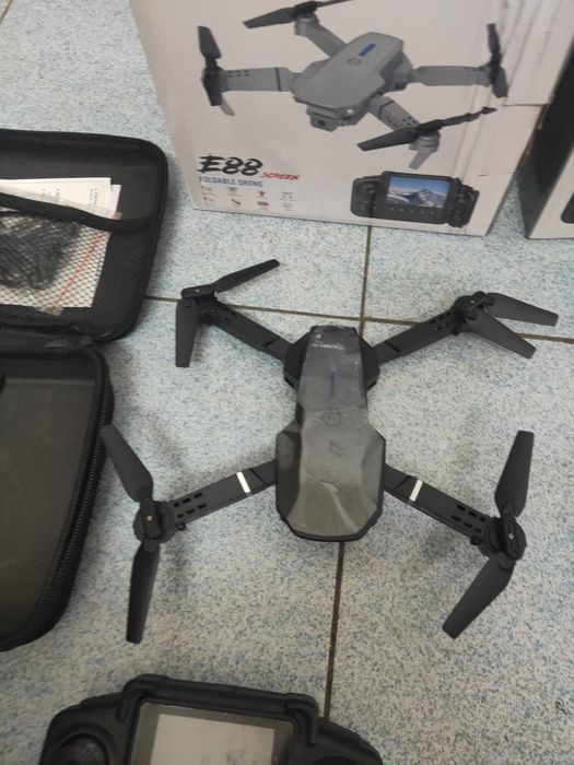 Новый дрон с 2 камерой