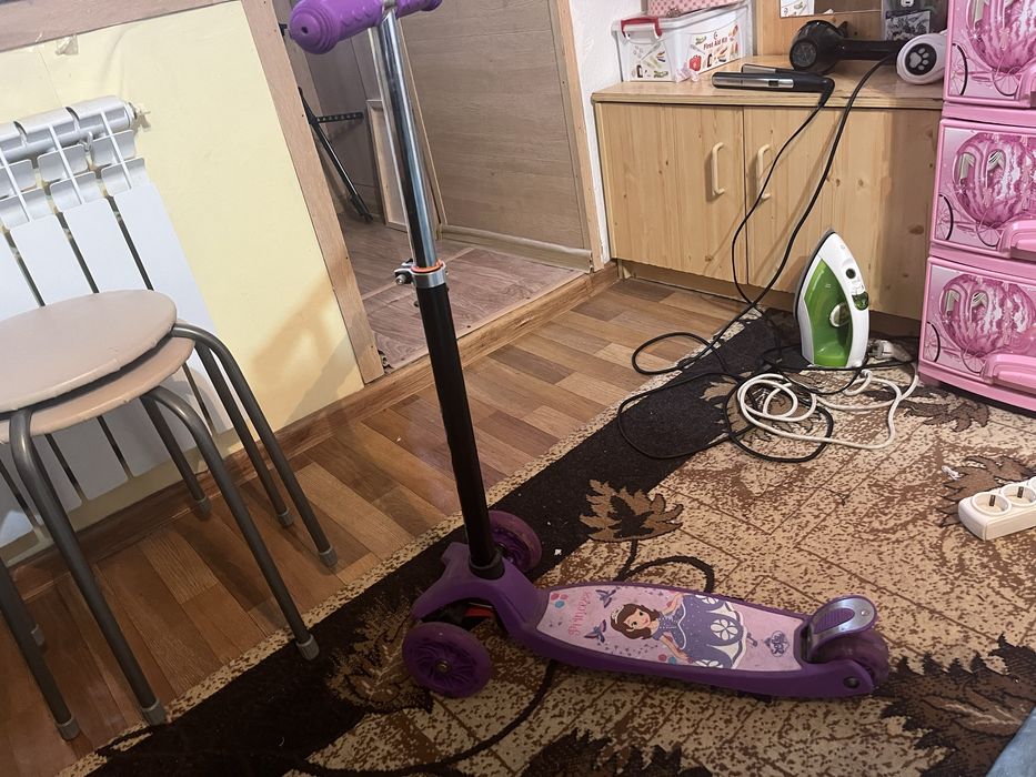 Продам самокат 4000