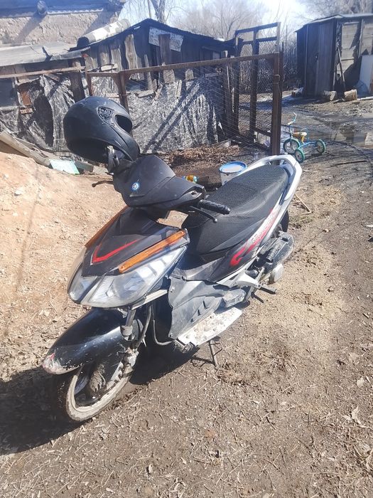 Продам скутер 150