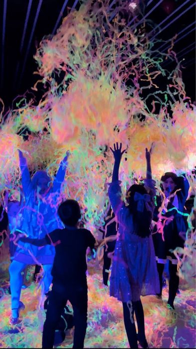 НЕОНОВОЕ шоу в Ташкенте , а так же фольга всех цветов радуги