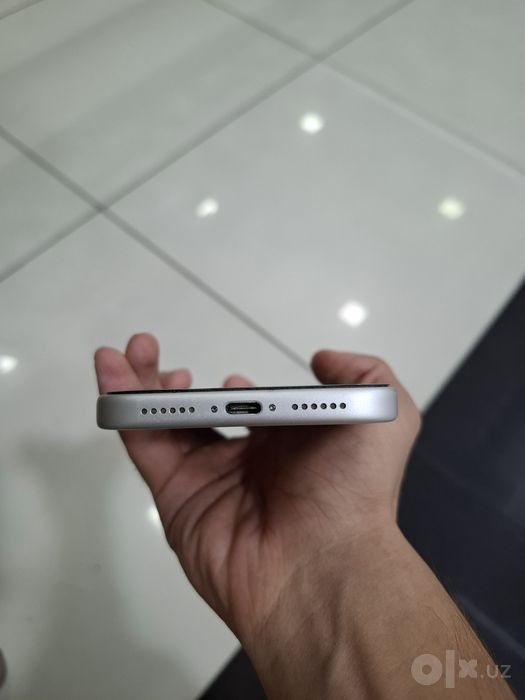 Iphone 17 pro max sotiladi 99%