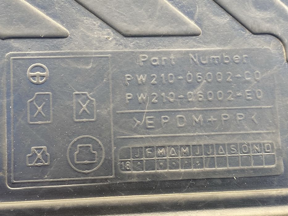 Продам полики Камри 50