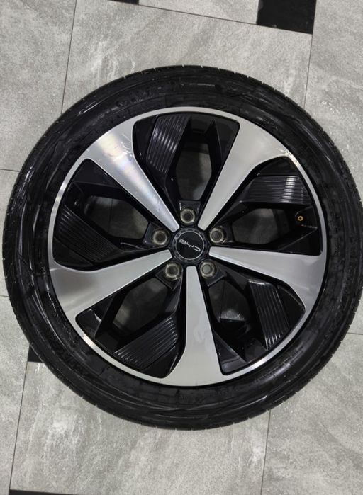 BYD Song Plus 80$ Запаска диск+шина