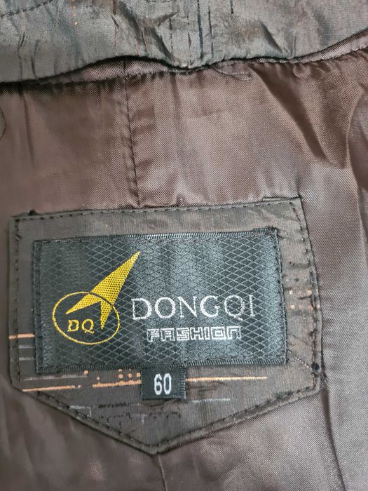 Geaca moderna si eleganta, arata ca si noua