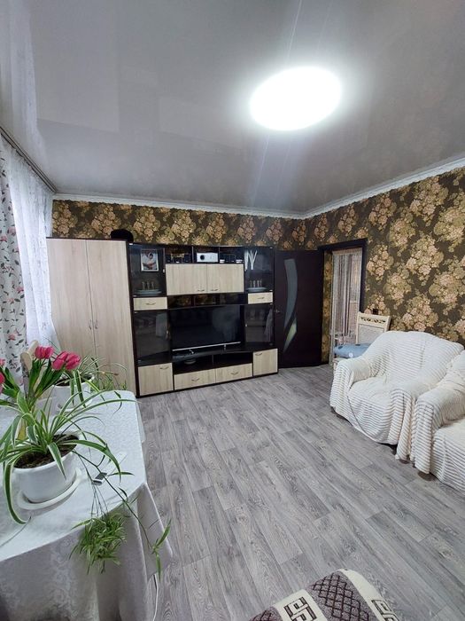 Продам 2комнатную квартиру в рабочем поселке. .