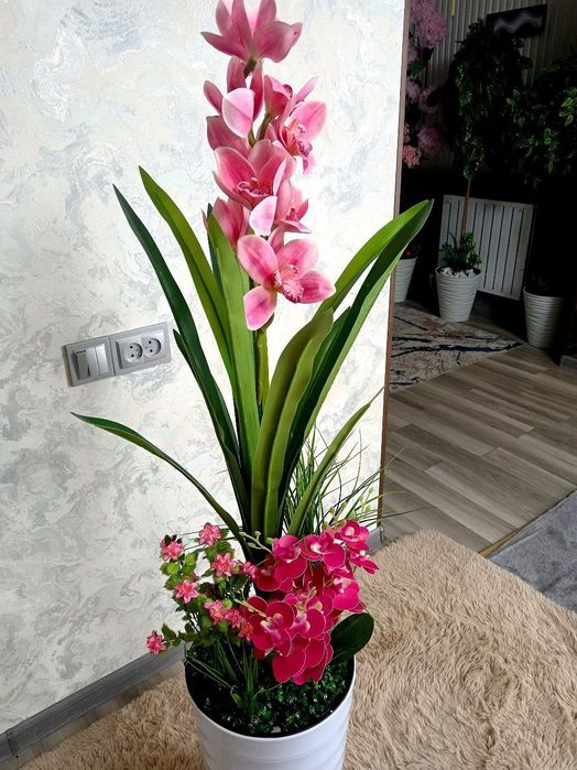 Суний гуллар, искусственные цветы и растения