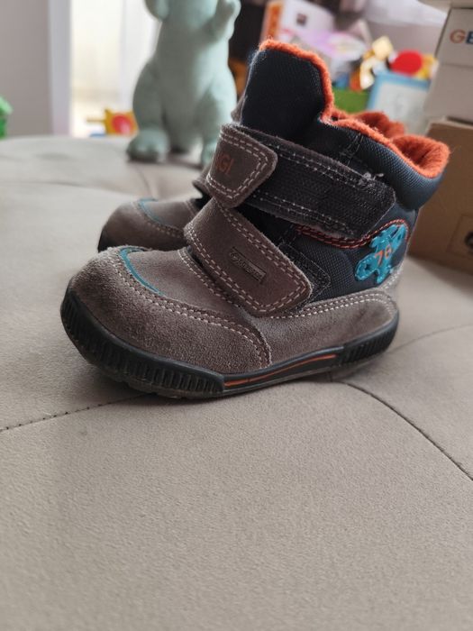 Есенно - зимни обувки/ момче рр 22,23,24. Geox, Primigi, Колев & Колев