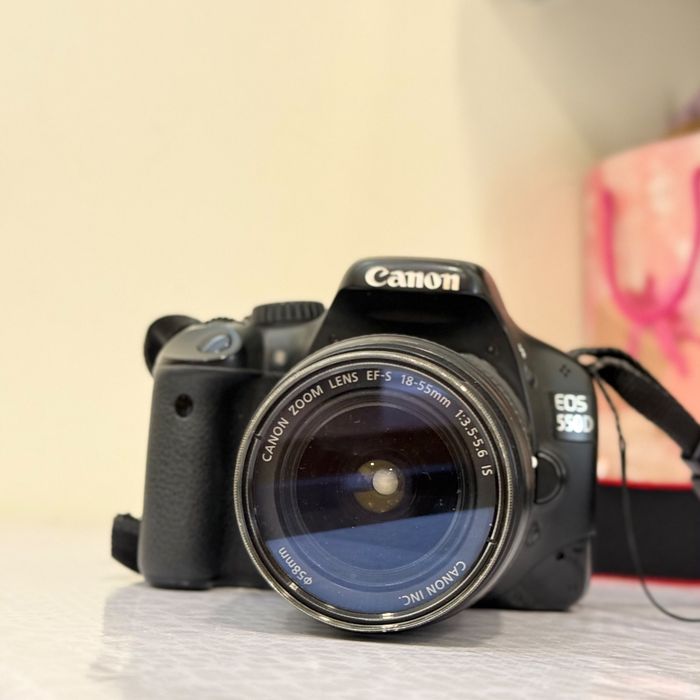 Продам Фотоаппарат Canon EOS 550D