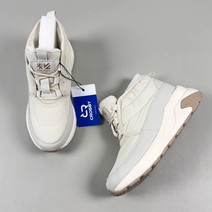 Дутики женские бежевые