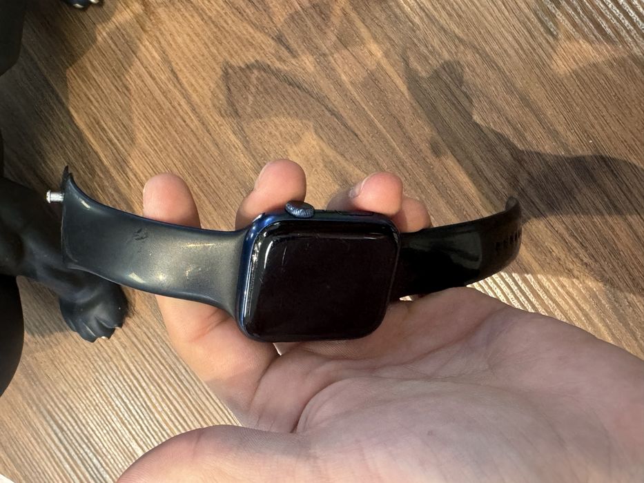 Срочно Apple watch 6