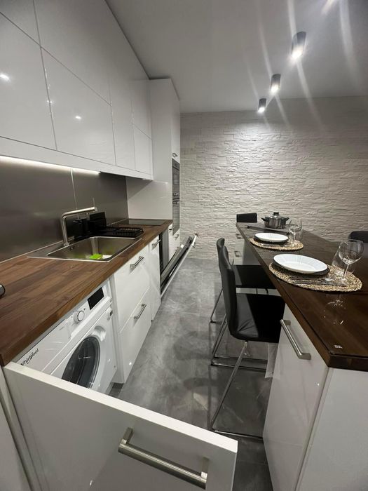 Продава се Двустаен апартамент в Варна, Аспарухово - 61 кв.м за 2050 €/кв.м - Снимка #3