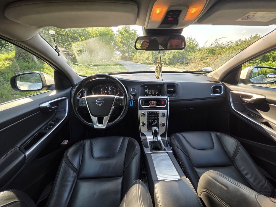 Volvo v60  din 2016 euro6 istoric ...