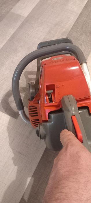 Vand drujba efco 6500 2010  o dau la schimb pe  motocultor sau tub de