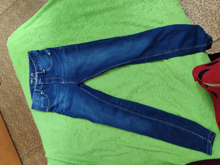 Джинсы размеры 27-28