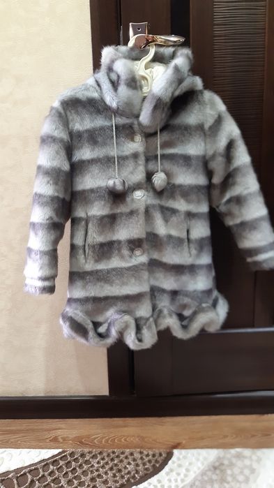 Продам  шубку на девочек