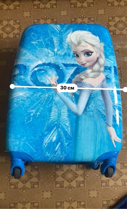 Продам чемодан для девочки