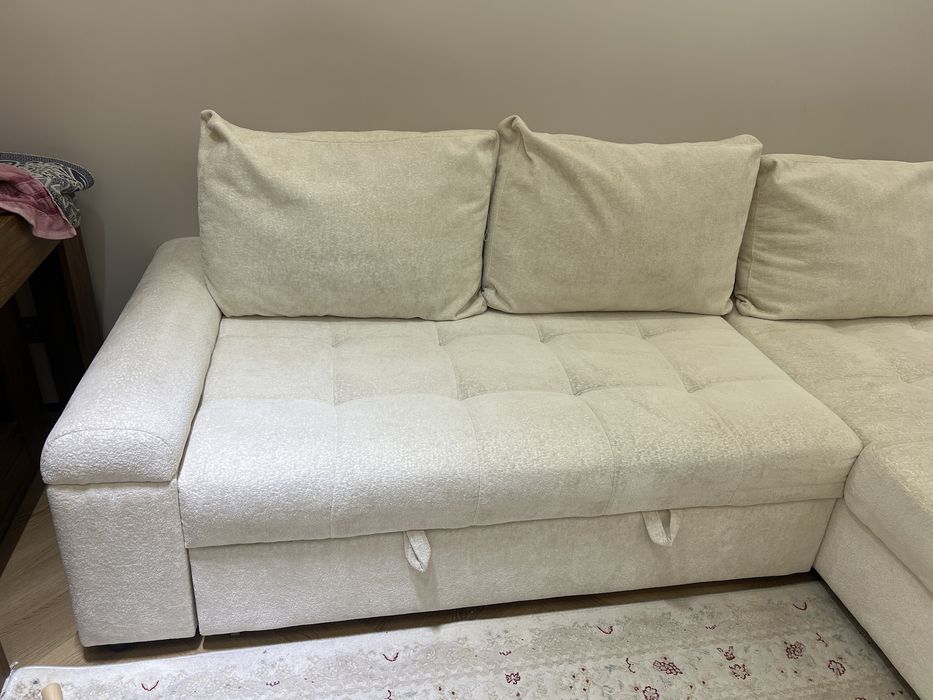 Продам диван для гостиной