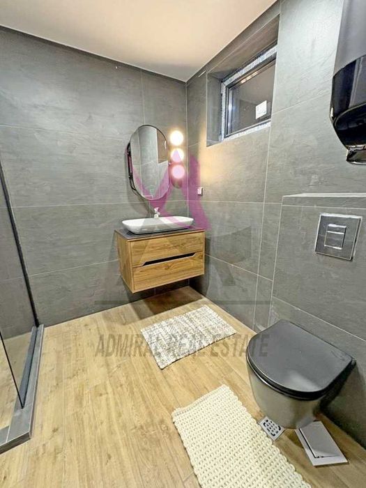 Дава се под наем Къща в с. Кранево, Област Добрич - 340 кв.м за 3000 € - Снимка #9