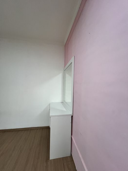 Шкафчик с зеркалом