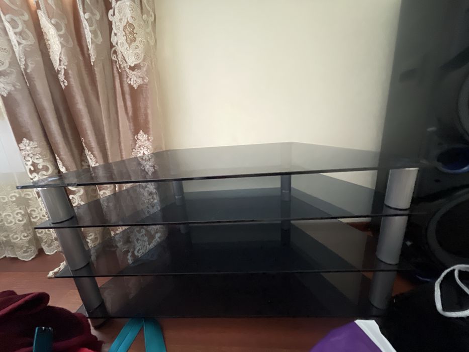 Журнальный стеклянный столик