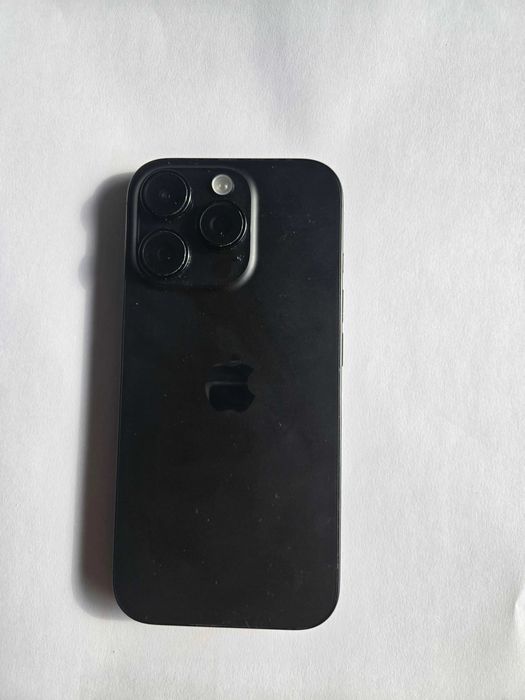 Продавам  iphone 16 pro – 256 GB