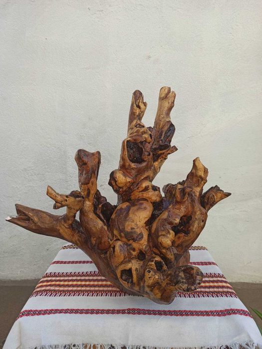 Декорация изработена от дърво