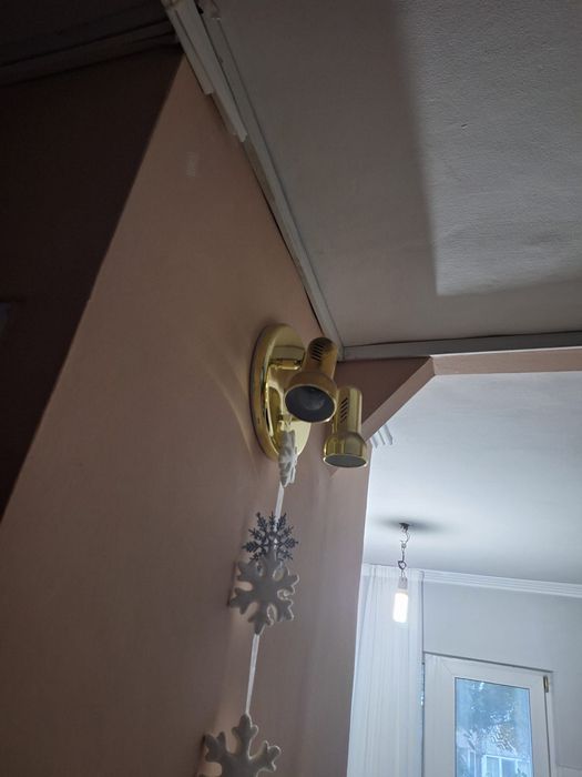 Vand candelabre in stare f buna
