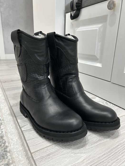 Обувь монгольского производства