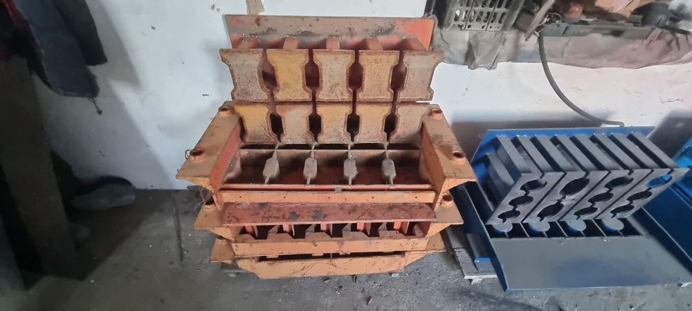 Матрица для шлакаблока