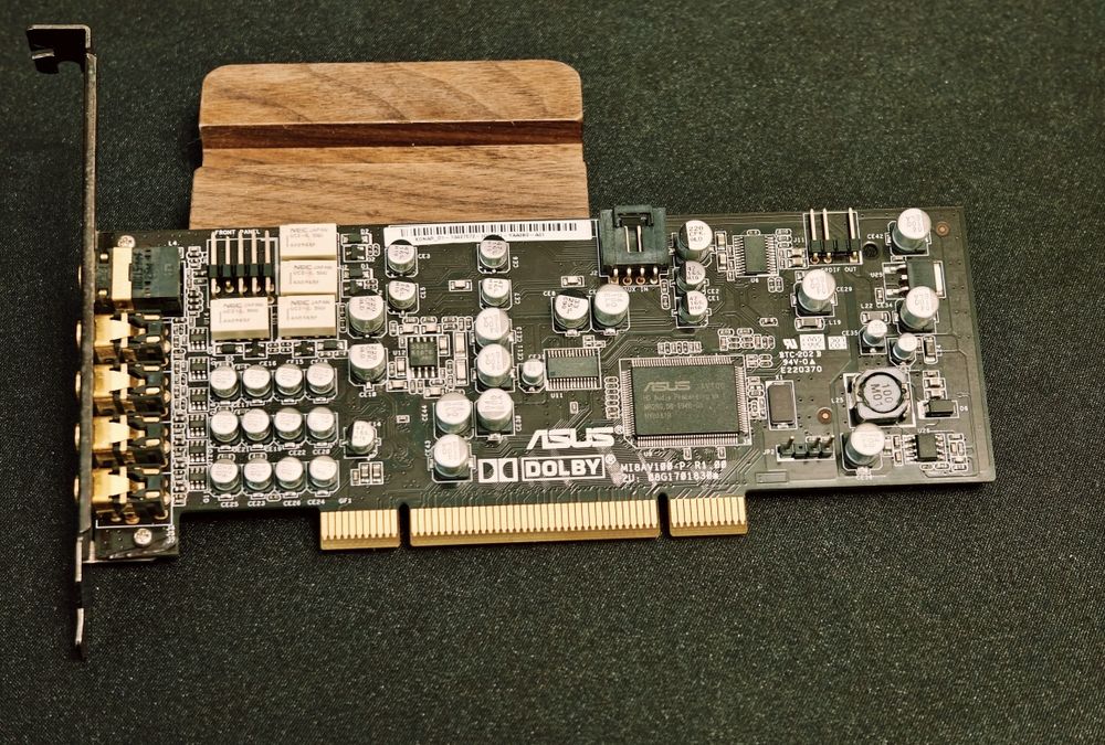 Asus Xonar D1 placa sunet