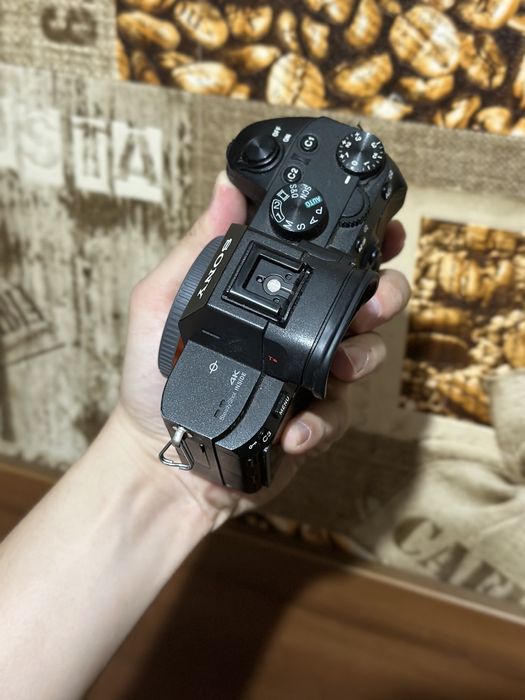 Продаю фотокамеру Sony A7 - III