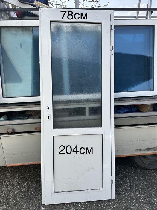 Алуминиеви врати