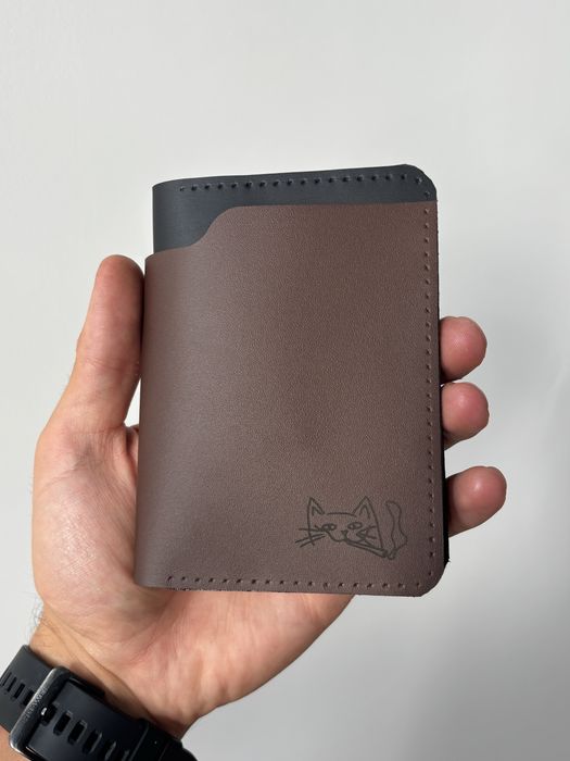 Portofel din piele naturala personalizat cu laser realizat manual