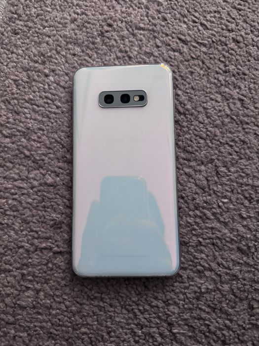 Samsung s10e sotiladi