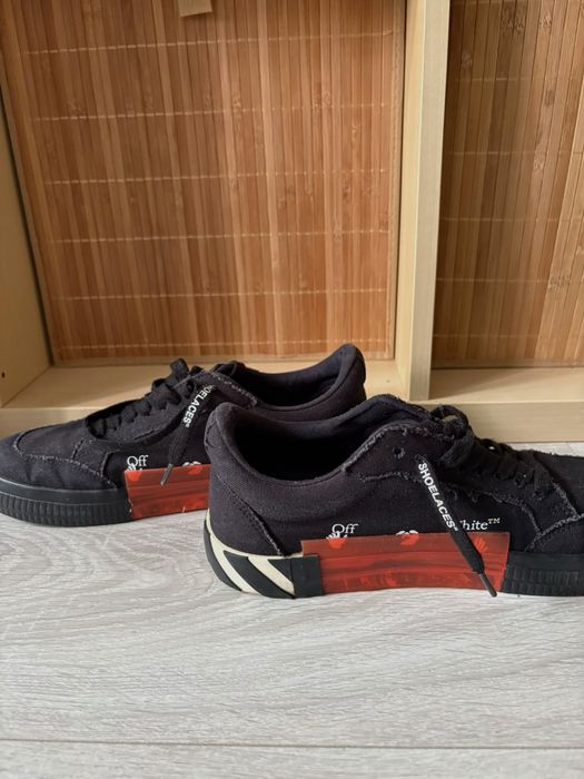 Adidași Off-White Low Vulcanized