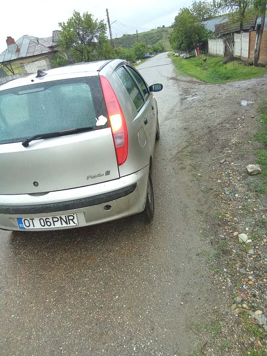 Vând sau schimb Fiat acte valabile mai multe detalii la telefon